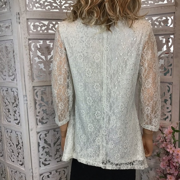 LaVanya Metallic Layered Lace Top Large - Picture 5 of 8